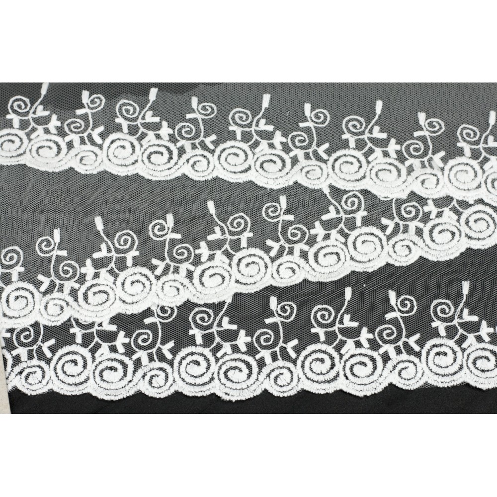 Koronka haft na tiulu KR509 szerokość 100 mm długość 14 yrd kolor163