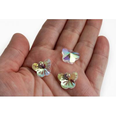Szklana zawieszka motylek cristal opal 15 mm